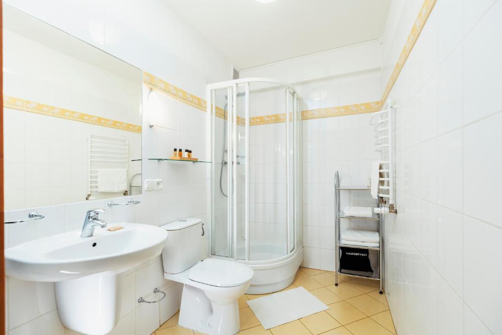 Villa Toscania-Check In 24H Poznan Ngoại thất bức ảnh