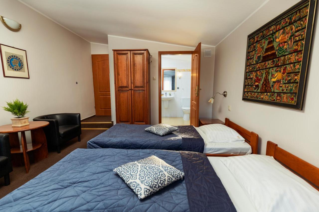 Villa Toscania-Check In 24H Poznan Ngoại thất bức ảnh