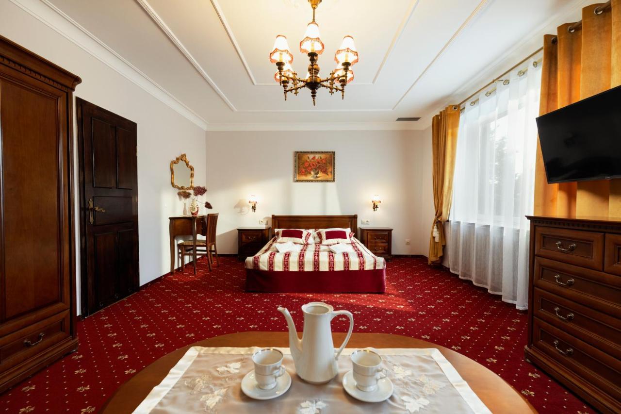 Villa Toscania-Check In 24H Poznan Ngoại thất bức ảnh