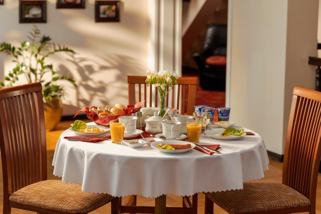 Villa Toscania-Check In 24H Poznan Ngoại thất bức ảnh