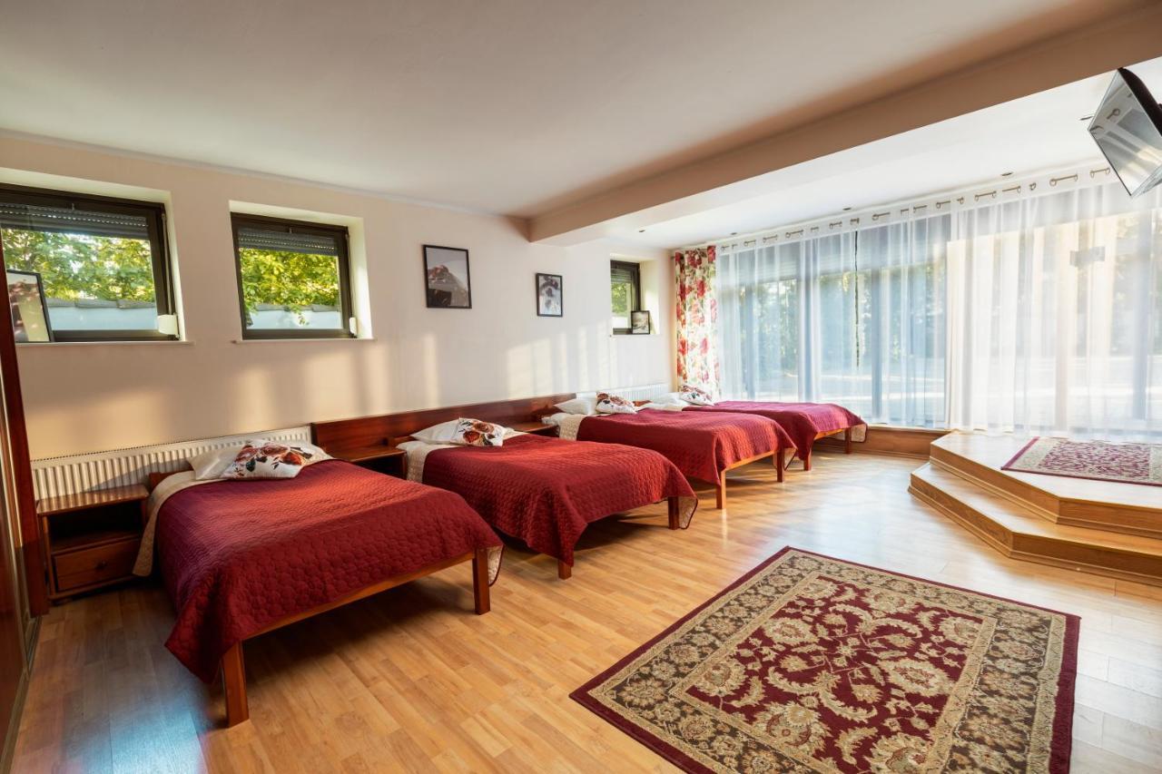 Villa Toscania-Check In 24H Poznan Ngoại thất bức ảnh
