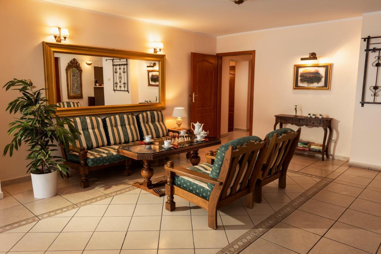 Villa Toscania-Check In 24H Poznan Ngoại thất bức ảnh